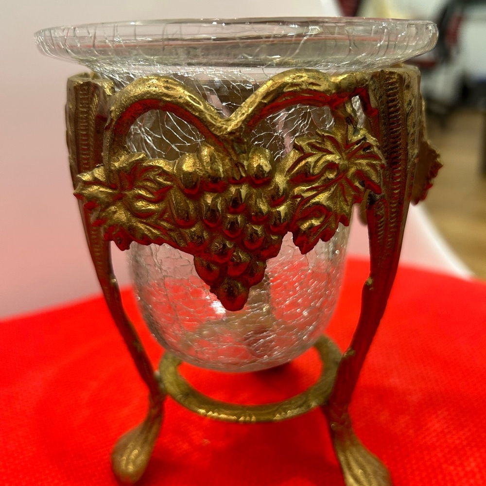 Potpourri Bowl with Brass Stand, Grapes